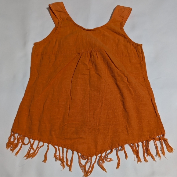 Bundle: 2 Sleeveless Tops - Picture 12 of 12